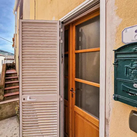 Il Borgo 4 *